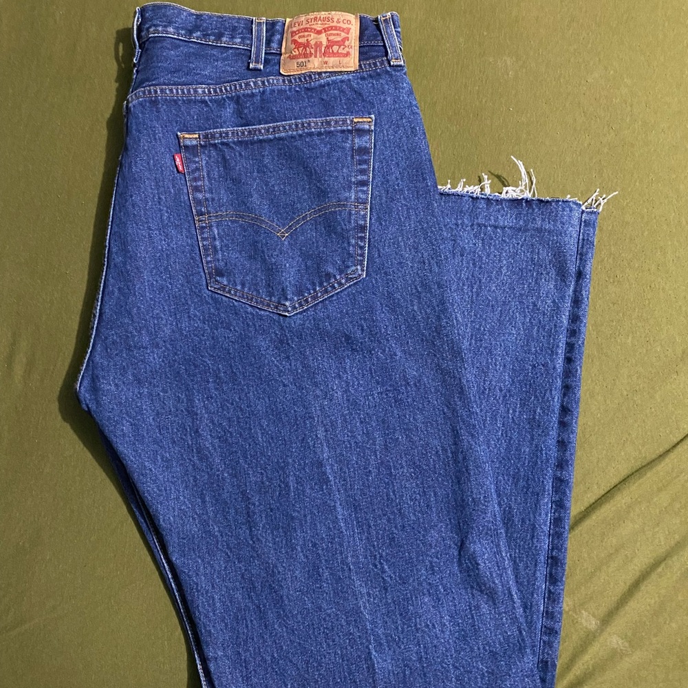 Men’s Levi jeans